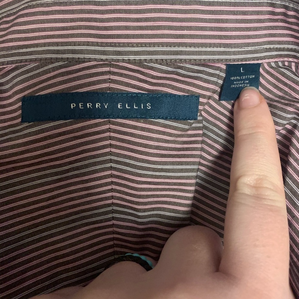 Perry Ellis Men’s Dress Shirt Size Large - Picture 2 of 6